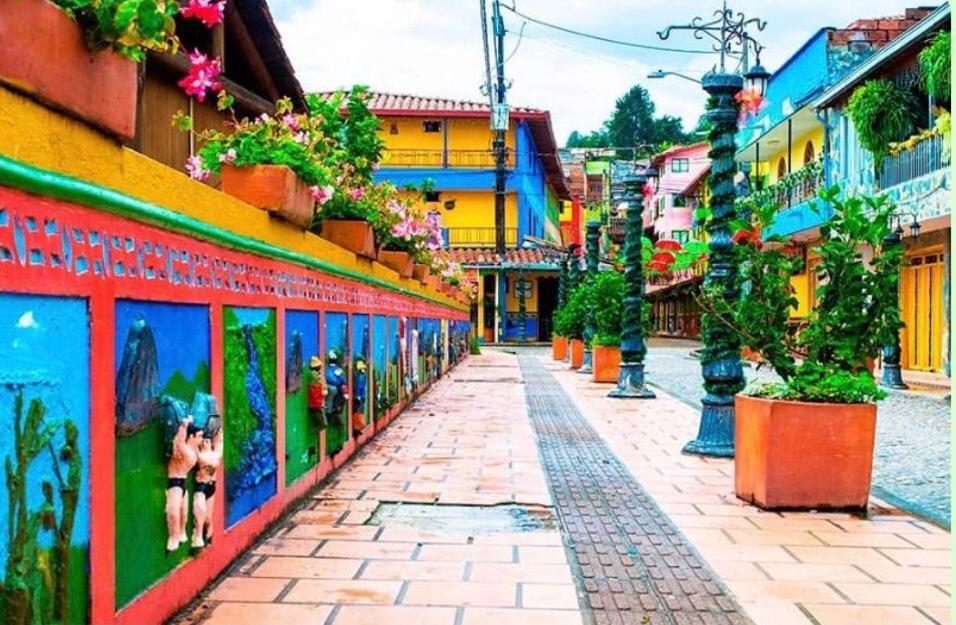 La Plazoleta Apartamento Apartment Guatapé Exterior foto